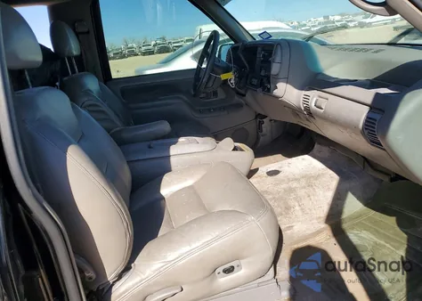 1996 GMC Yukon z USA, uszkodzony, nr VIN 3GKEK18R2TG504496